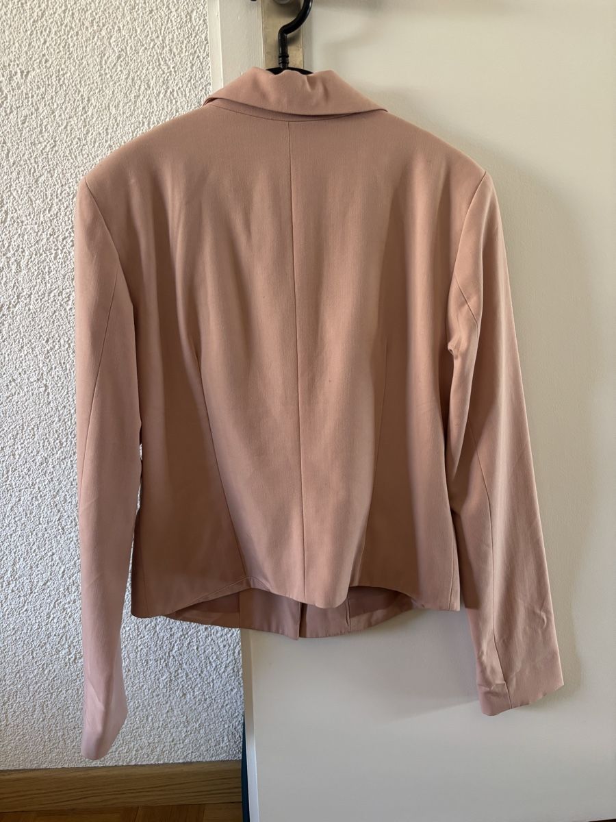 Only Jacken: Blazer ONLY rosa – Gebraucht aus Bern von car_6282 1