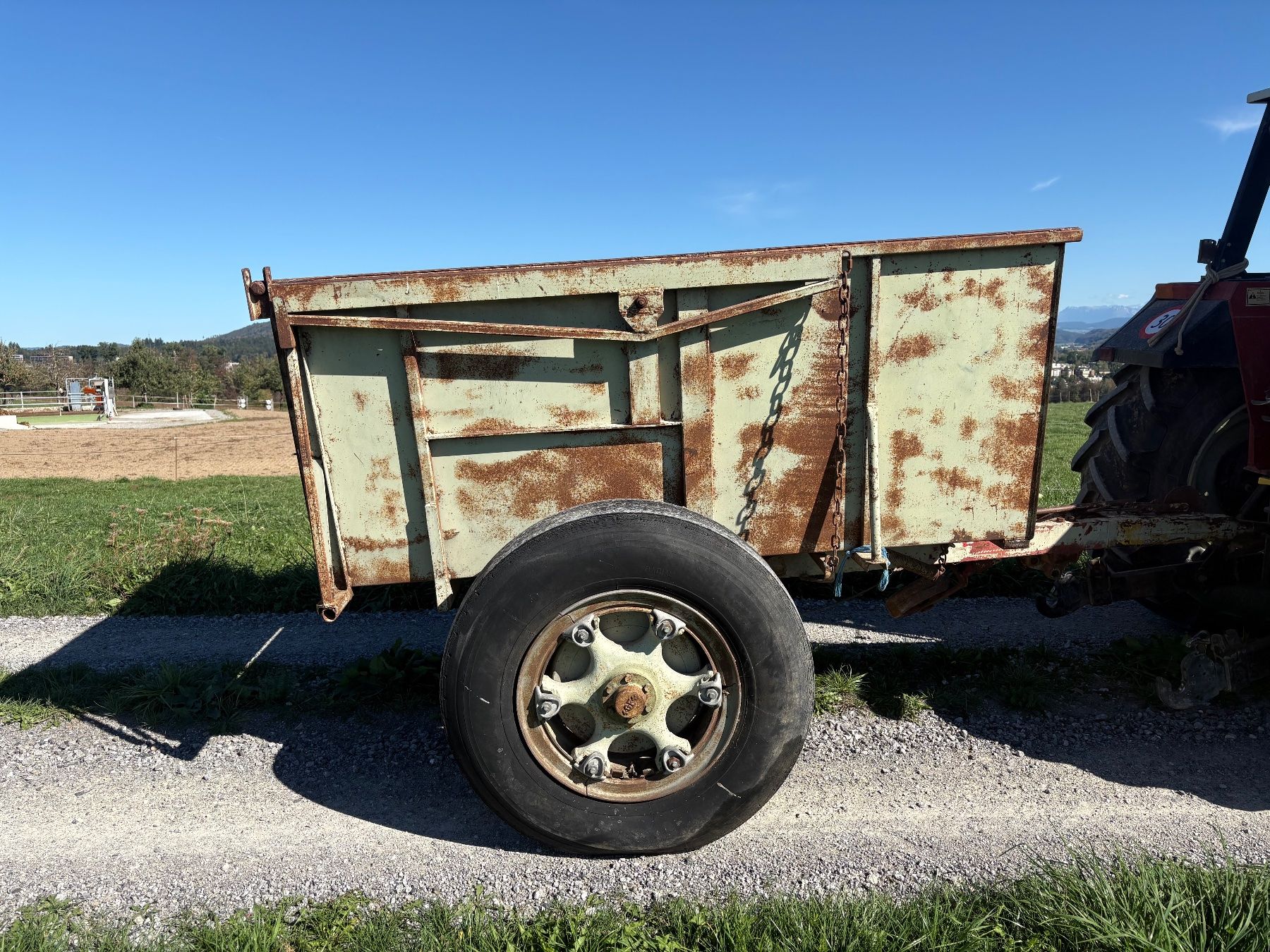 Autoribaltabili: Kipper, landwirtschaftlicher Anhänger – Usato da Zollikofen venduto da mei_6fff 1