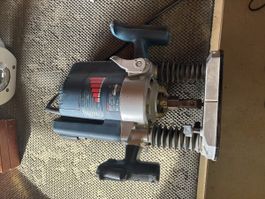 Oberfräse Bosch GOF 2000 CE mit Zubehör guter Zustand