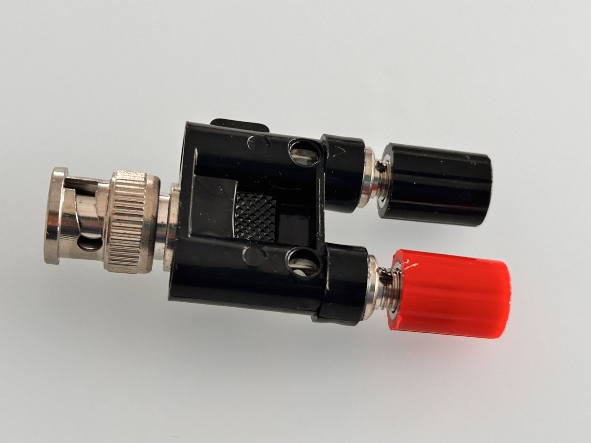 Radiocomunicazione: Adapter BNC auf Bananenstecker – Nuovo e nell'imballaggio originale da Uetliburg SG venduto da ShortWaveListener 2