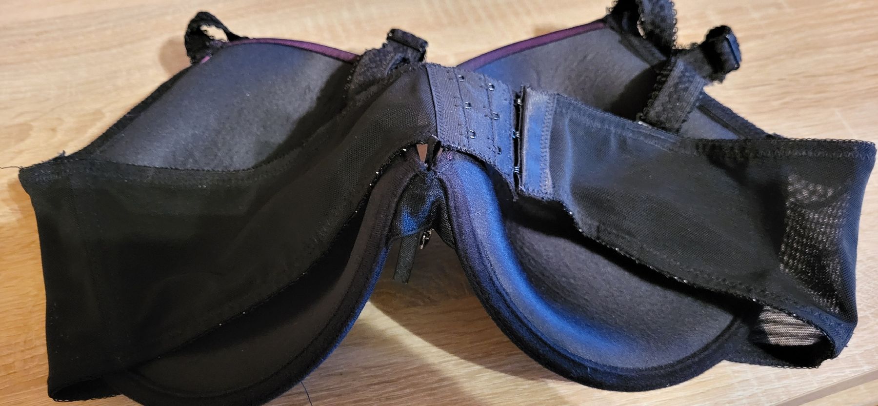 Altra biancheria intima: BH 90 D schwarz mit pink unterlegt – Usato da Schweizersholz venduto da fuchs06 2
