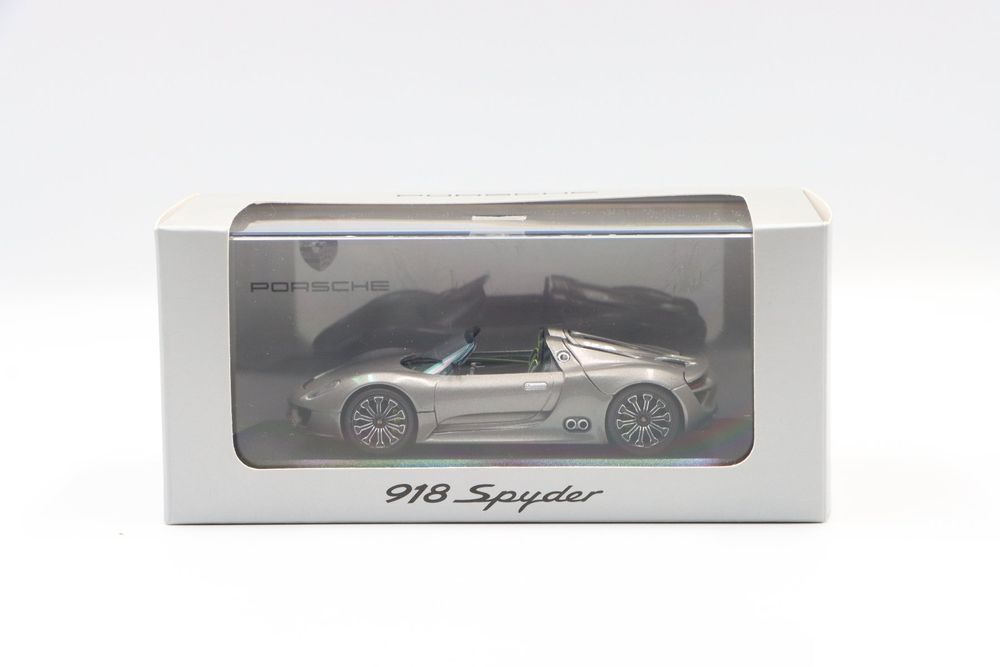 Porsche 918 concept 1/18 minichamps - Collection