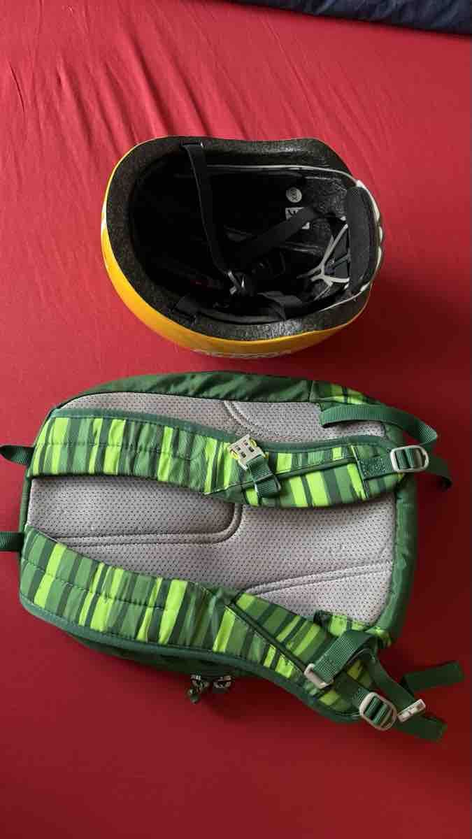 Ergobag Kindertaschen: Ergobag Kinder Freizeitrucksack mit Vola 50 Helm – Gebraucht aus Niederrohrdorf von Aldi01 2