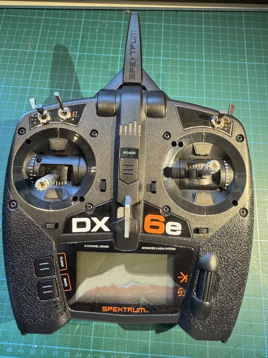 Spektrum RC Modellbau: Fernsteuerung Spektrum DX6e – Gebraucht aus Heiligkreuz (Mels) von zoritto