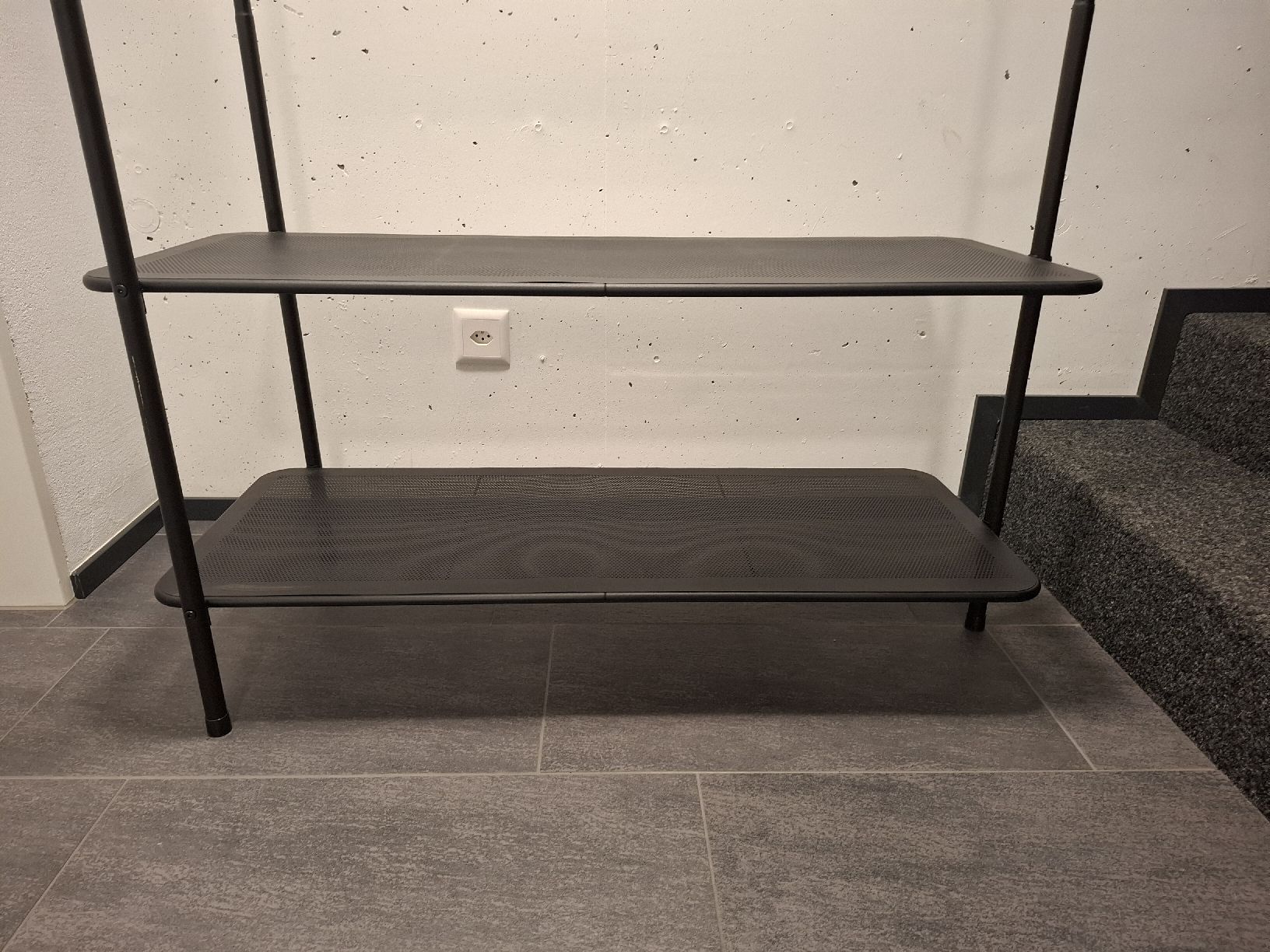 Porte manteau: Garderobe schwarz – D'occasion à Wangen SZ par Mschatz 1
