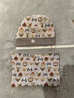 Handgemachte Kindermütze und Loop Schal mit Tiermotiv