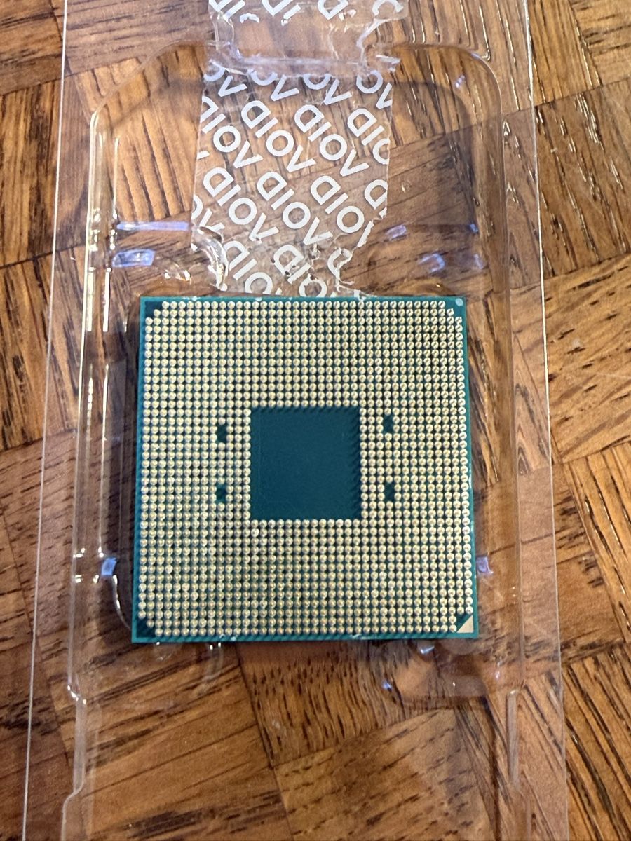 Amd Componenti elettronici: AMD Ryzen 5 2600X + Kühler Wraith Stealth – Usato da Uster venduto da hamza2001 2