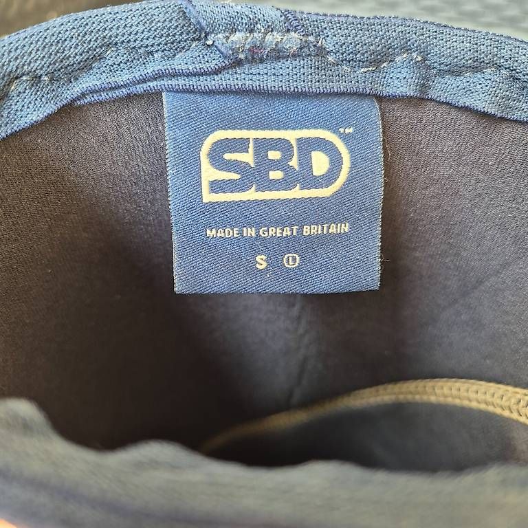 Protections: SBD, singlet + knee sleeves – D'occasion à Lutry par and_25nt 4