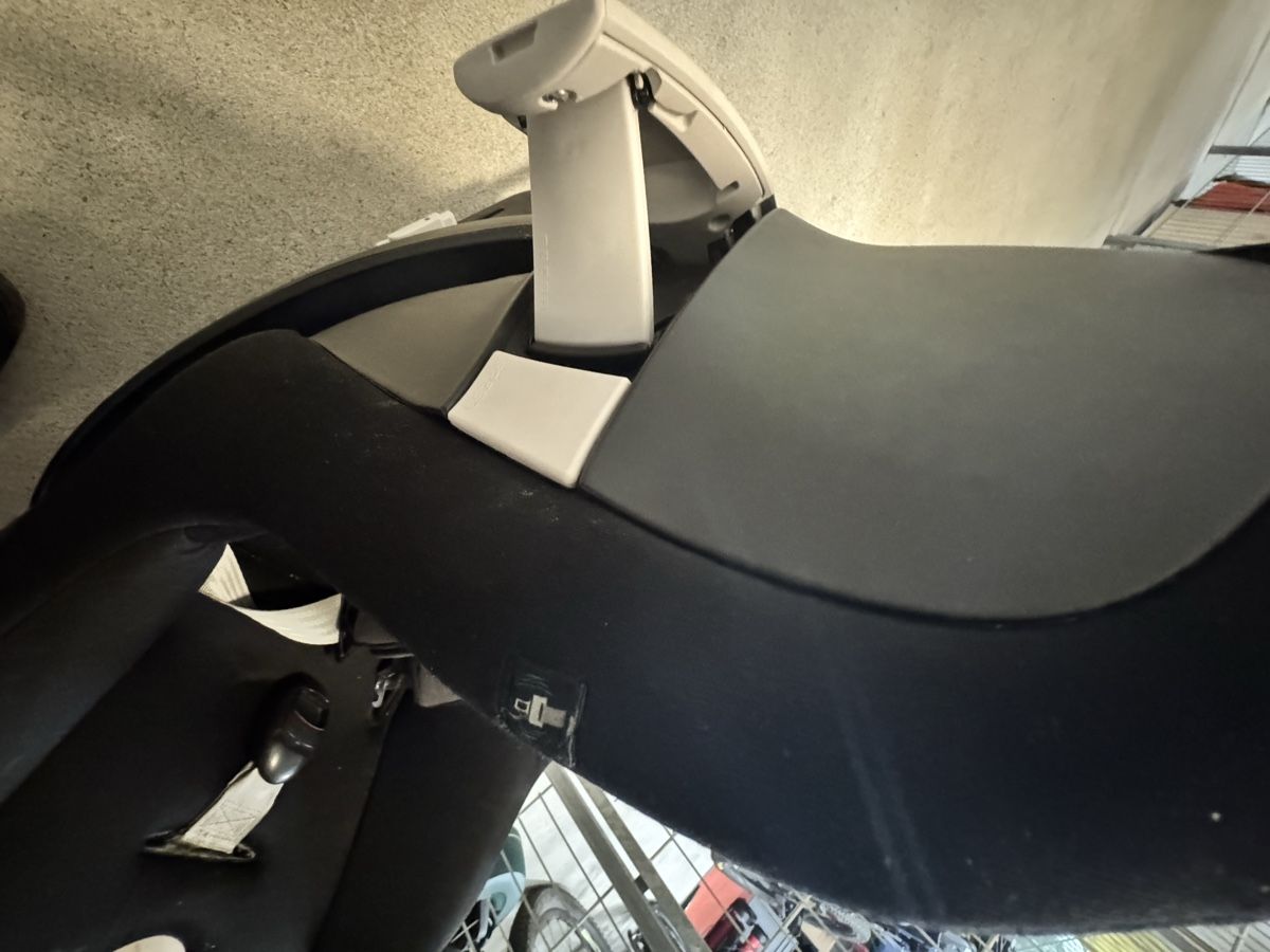Cybex Seggiolini per auto: CYBEX Sirona M2 i-Size mit Base M – Usato da Galgenen venduto da syl_7y9c 4