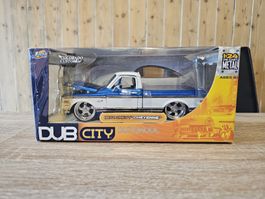 72'Chevrolet Cheyenne Pick Up 1:24