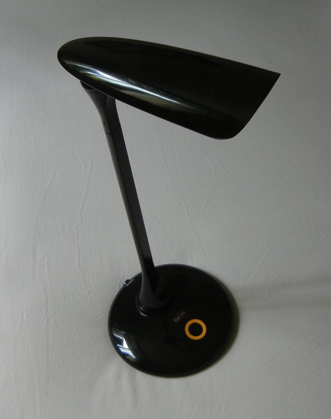 Philips Lampade: PHILIPS EYECARE LED TISCHLAMPE VERSTELLBAR – Usato da Bern venduto da Mekongbeach