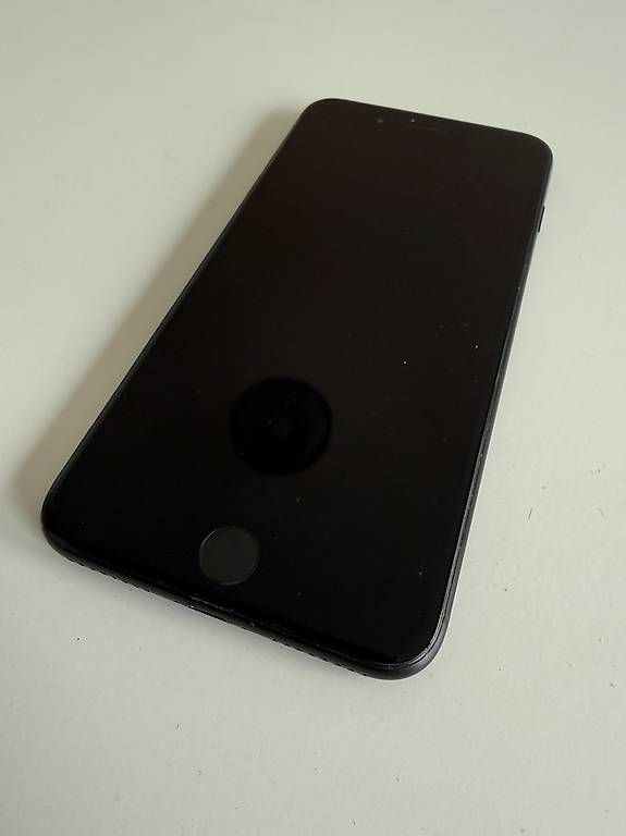 Portables: Apple iPhone 7 Plus schwarz  – D'occasion à Basel par bln_p758 3