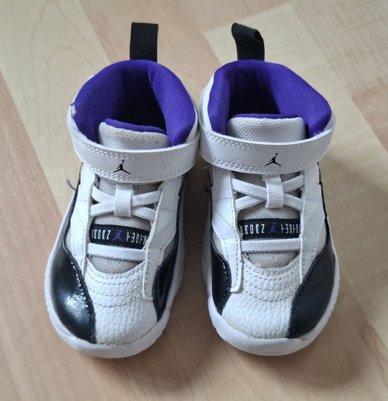 Jordan Scarpe per ragazzi: Jordan Kinder - Sneaker Gr. 23.5 – Usato da Niederlenz venduto da ion_gv7d 3