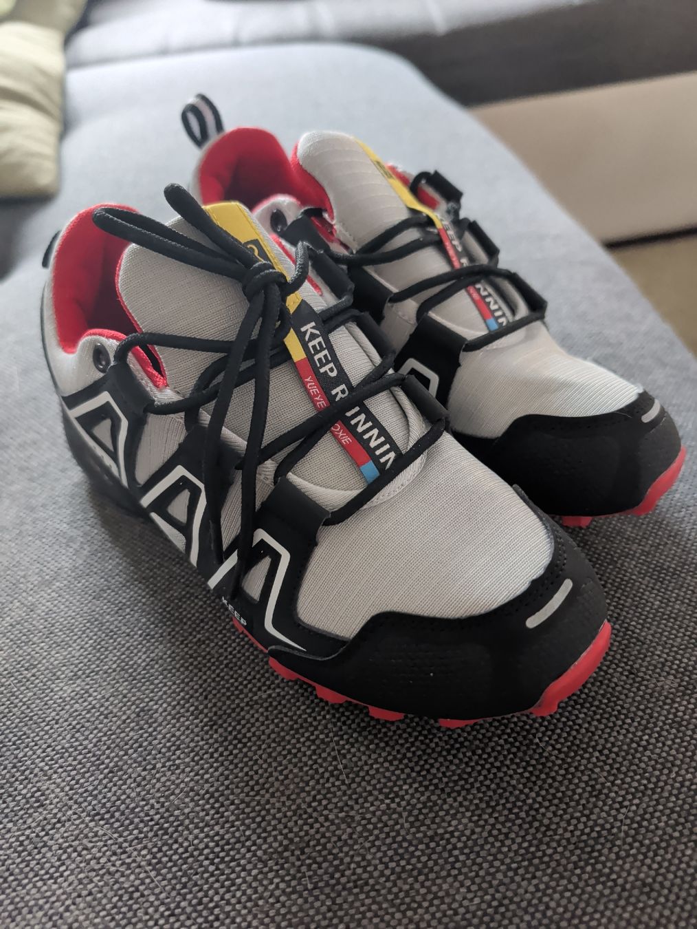 Chaussures femmes: Turnschuhe – Neuf (Voir description) à Küblis par mucki80