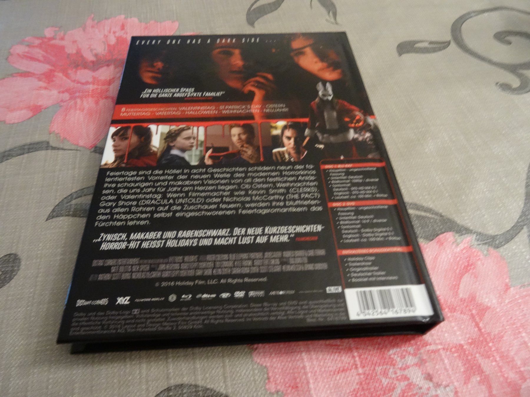 Alle DVDs: Holidays - Surviving Them Is Hell MEDIABOOK BLU-RAY – Gebraucht aus Olten von Disc-Verkauf 3