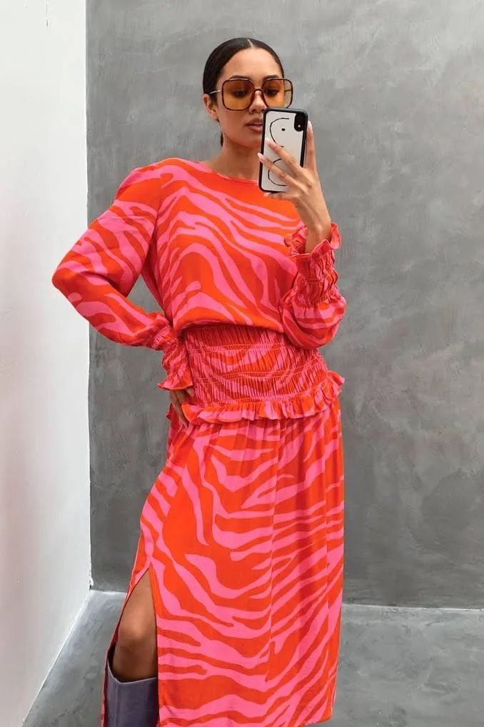Vestiti: Never Fully Dressed – Midi-Freizeitkleid – Nuovo e nell'imballaggio originale da Zürich venduto da luxuryoutlet1 9