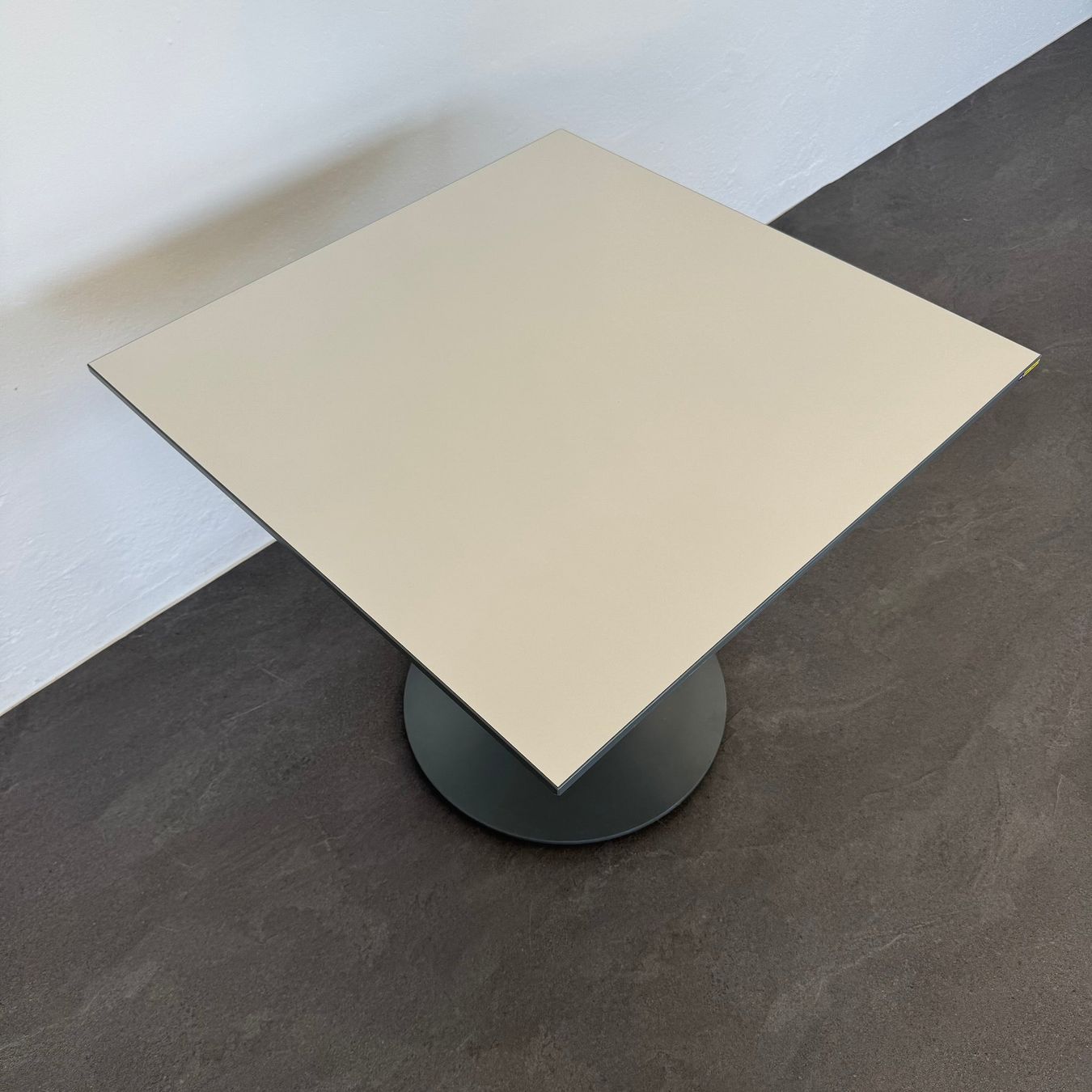 Lista Schreibtische: Lista Office Choice Sitz-Steh-Besprechungstisch – Gebraucht aus Schönenwerd von mcofficeshop 4
