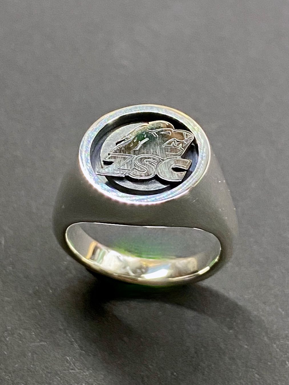 Anhänger: ZSC Lions Ring – Neu und originalverpackt aus Zürich von GoldschmiedBinder