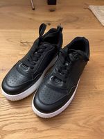 Turnschuhe Größe 39