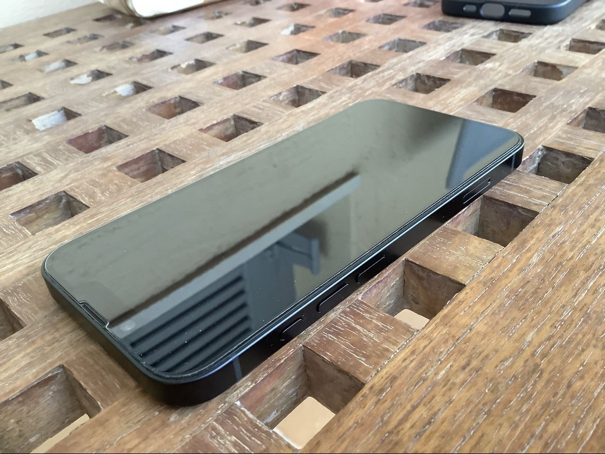 Apple Telefoni cellulari / Smartphones: IPhone 16e - 128GB – Usato da Buchs AG venduto da Barracuda3 2