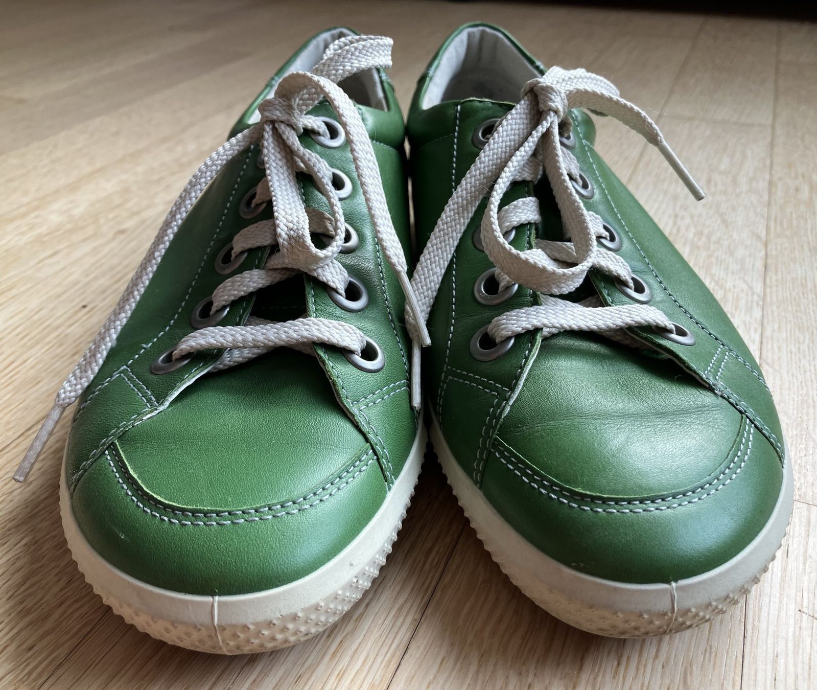 Ecco Scarpe da donna: ECCO Sneaker grün Leder Gr. 36 – Usato da Wolfwil venduto da Verbenia 2