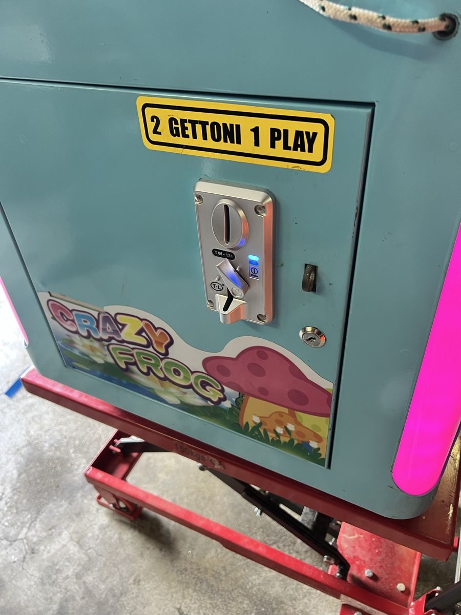 Slot Machine: Spielautomat Crazy Frog – Usato da Nänikon venduto da Flipperbar 4