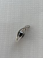 Pendentif couleur argent avec fausse perle