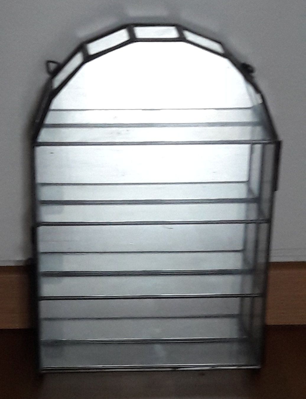Vetrine: Vitrine pour mignature – Usato da Cornaux NE venduto da petitpied