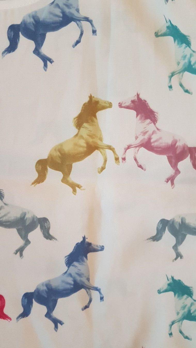 H&M Camicette: Weisse Sommerbluse mit Pferdemotiven – Nuovo (secondo la descrizione) da Oberengstringen venduto da Asteroid56 6