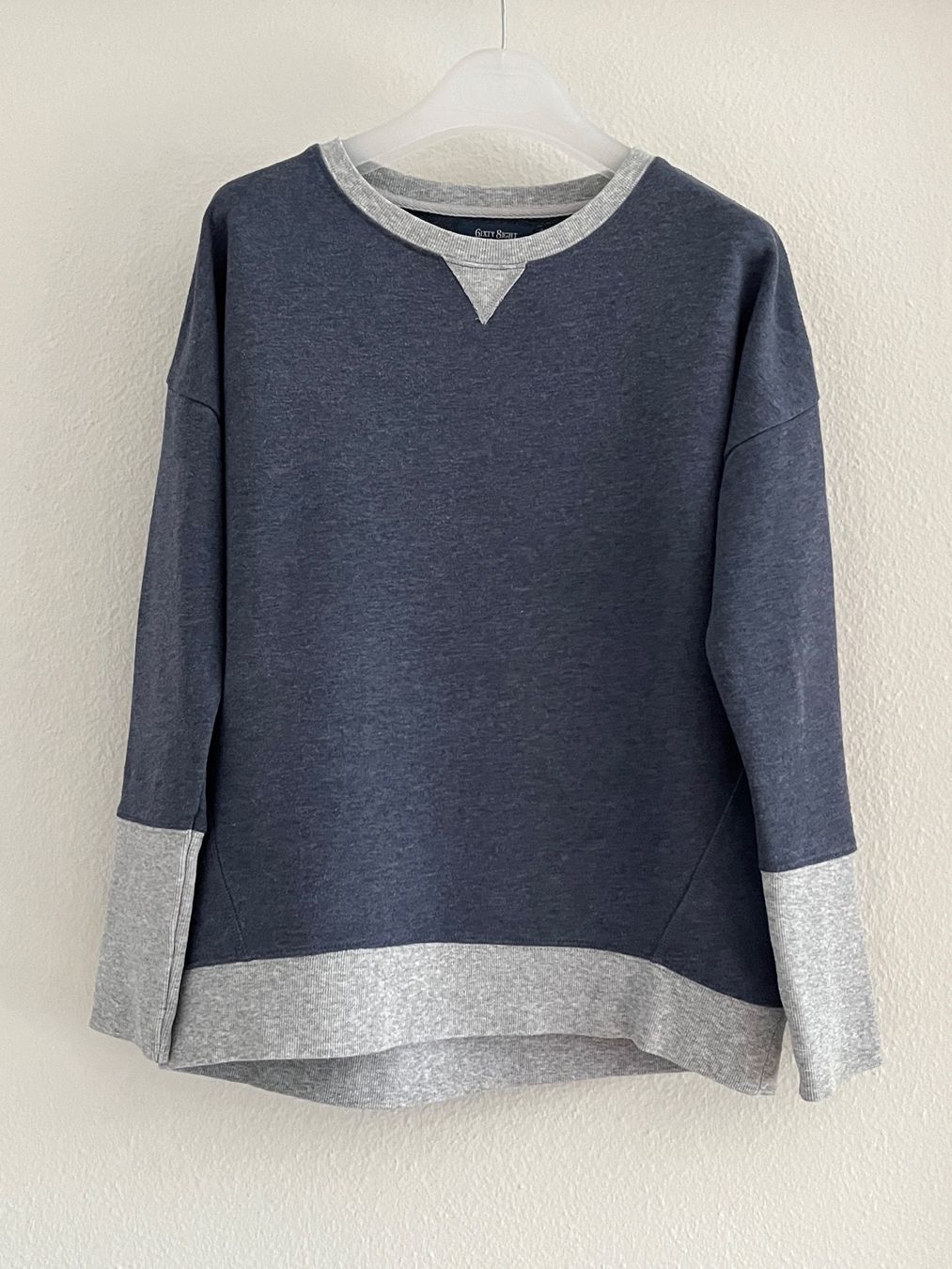 Maglioni & Felpe: 68 lässiges Pullover-Sweatshirt- Größe S – Usato da Kilchberg ZH venduto da Simple.Life