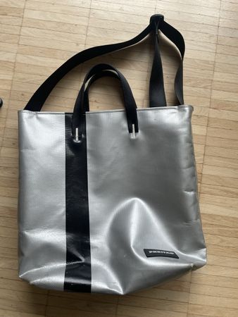 Original Freitag Tasche Leland  silber