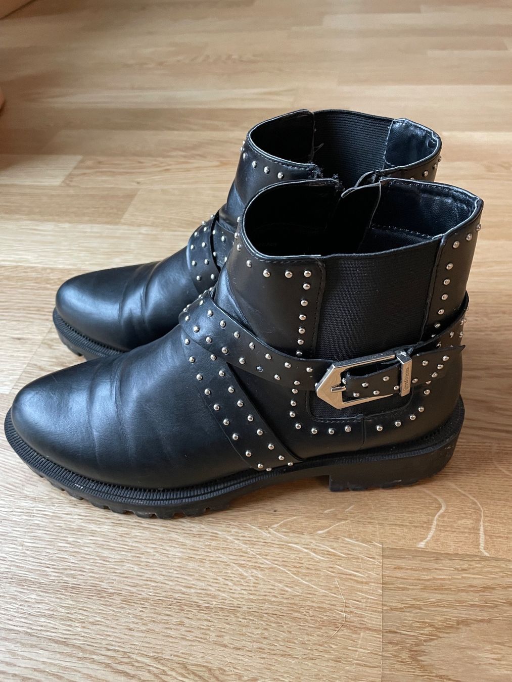 Stradivarius Scarpe da donna: Stradivarius Stiefel 37 – Usato da Dübendorf venduto da VSAngel 2