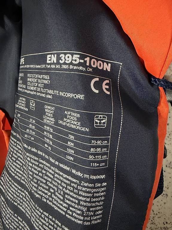 Giubbotti di salvataggio: Rettungsweste von Compass für Kinder – Usato da Weiningen TG venduto da BC-Aler-65 4
