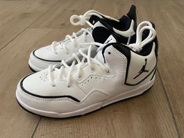 Nike Jordan Courtside Gr. 34 NEU