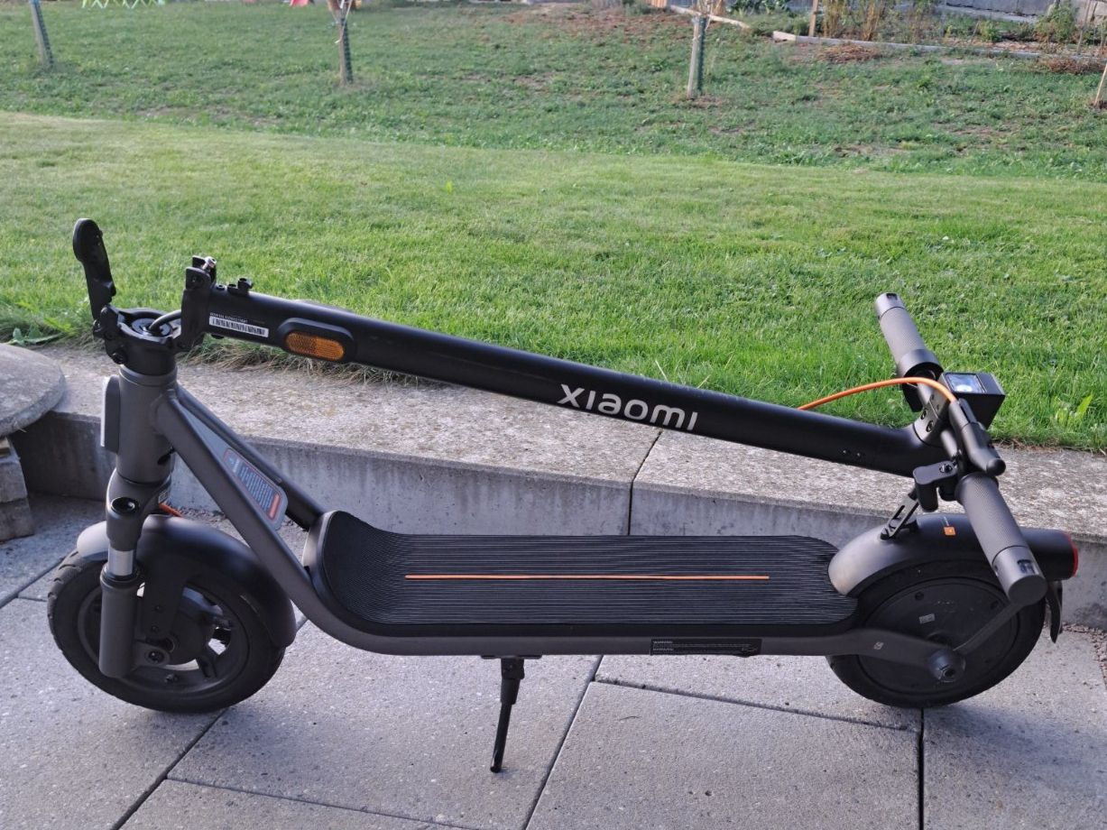 Scooter: XIAOMI 6 Lite E-Scooter – Usato da Rorbas venduto da siramad 3