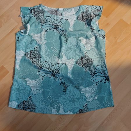 **Lässiges T-Shirt von S. Oliver Gr. 44**
