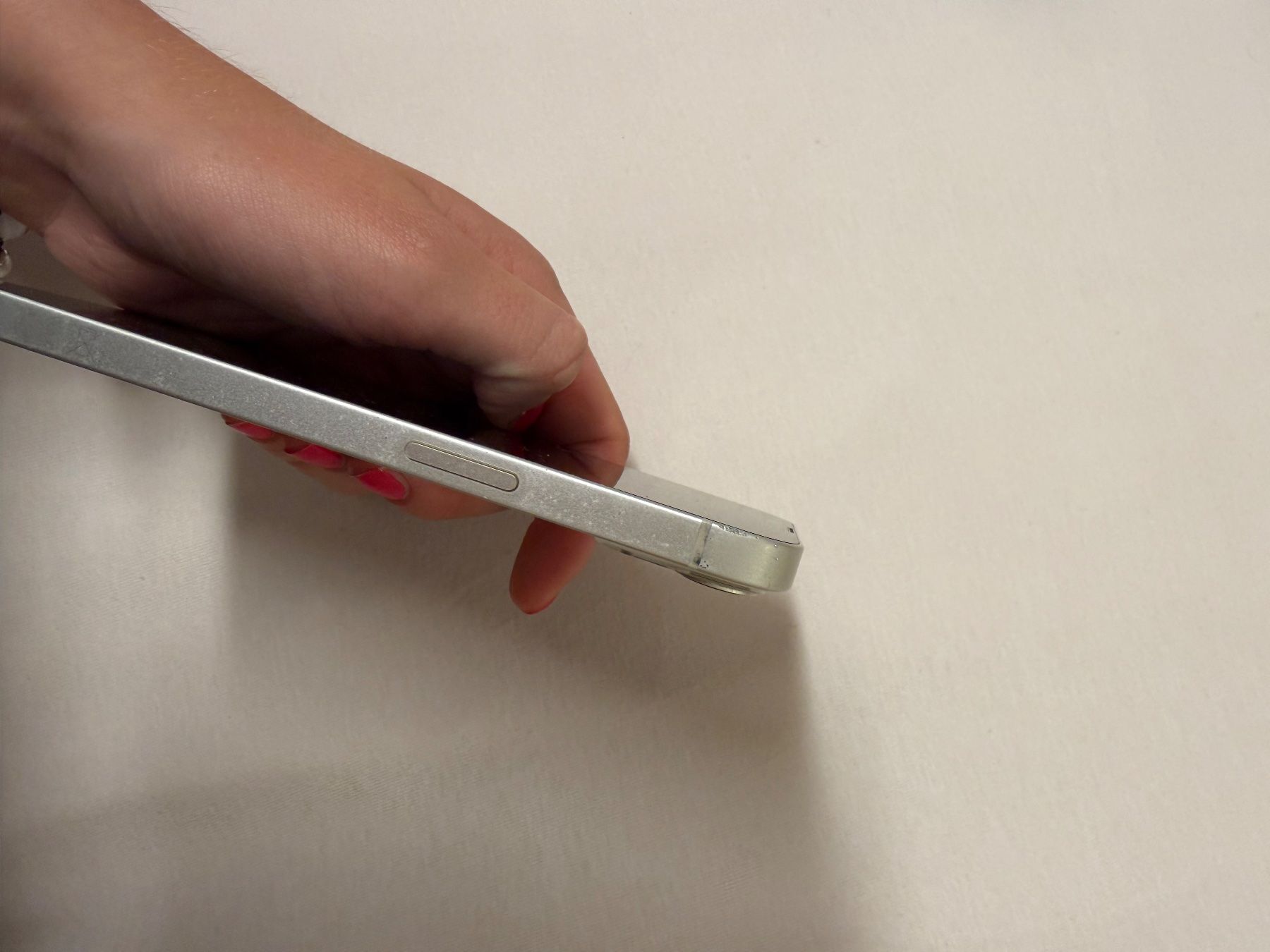 Apple Telefoni cellulari / Smartphones: Apple iPhone 13 weiss 256GB – Usato da Biel-Benken BL venduto da len_5vvq 2