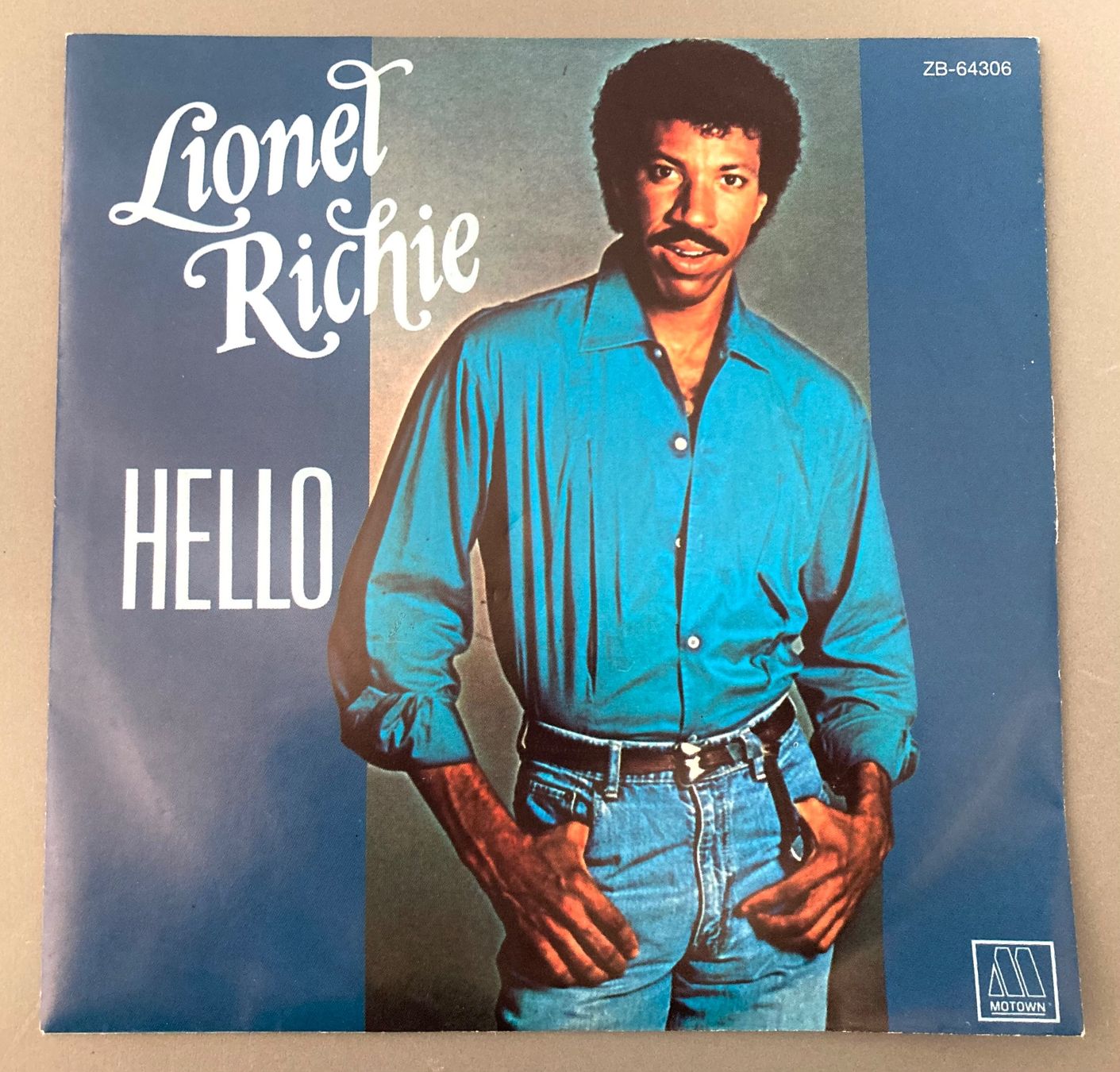Schallplatten: LIONEL RICHIE - HELLO – Gebraucht aus Poliez-Pittet von Newtown-Records