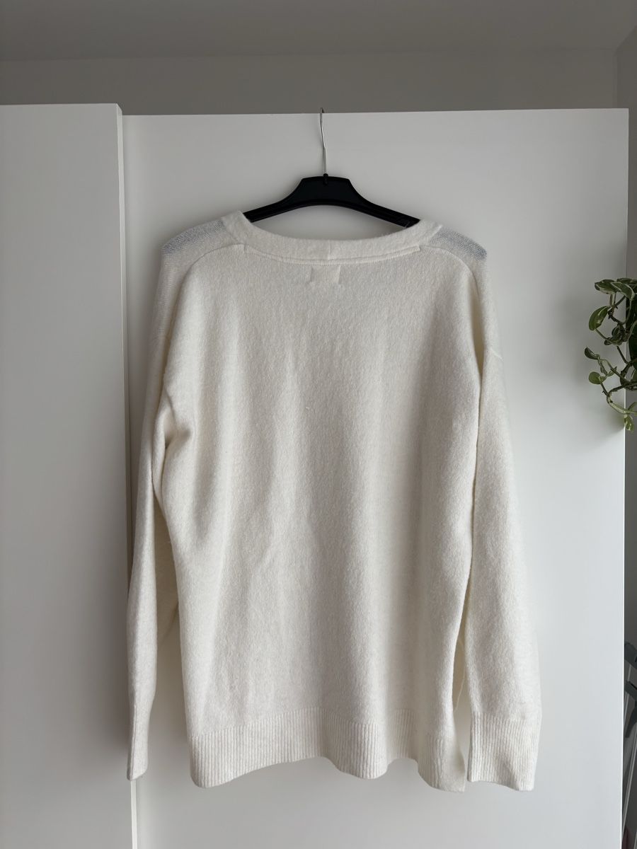 H&M Maglioni & Felpe: Kuschliger Pullover weiss – Usato da Winterthur venduto da leimaj 3