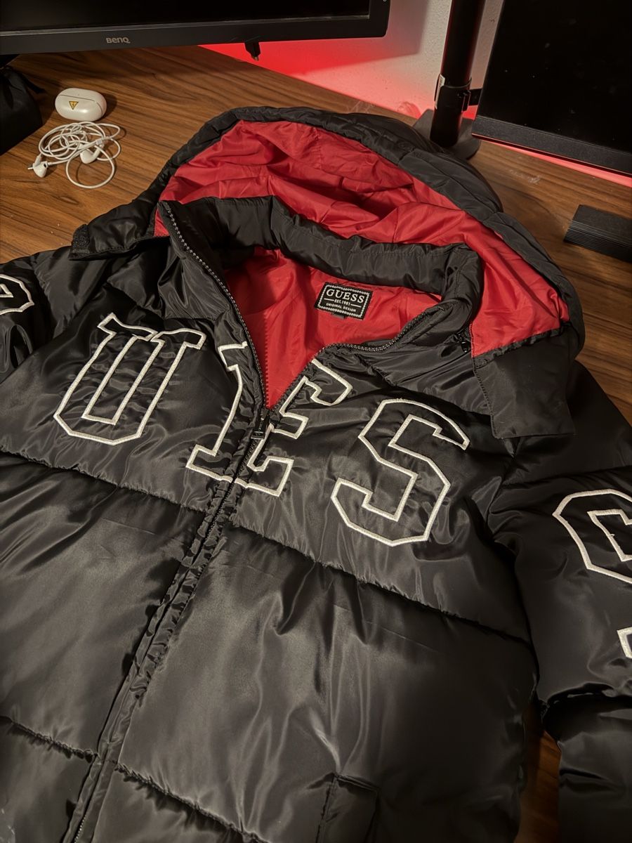 Guess Jacken: Guess Jacke, 176 – Gebraucht aus Langenthal von N4900 1