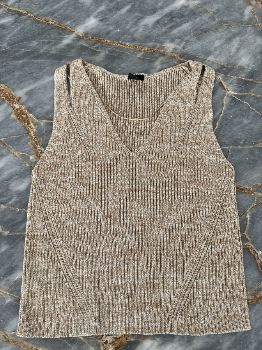 Hugo Boss Top: Hugo boss  – Nuovo (secondo la descrizione) da cadempino venduto da fio_cbt9