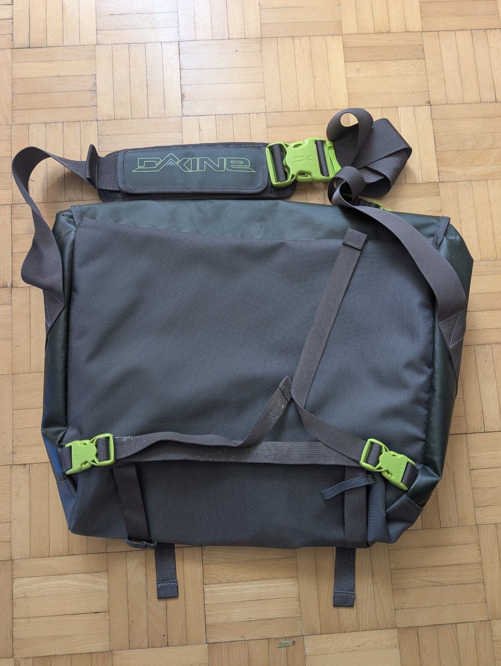 Dakine Borse: schöner Dakine Messengerbag – Usato da Zürich venduto da mar_q9dd 2