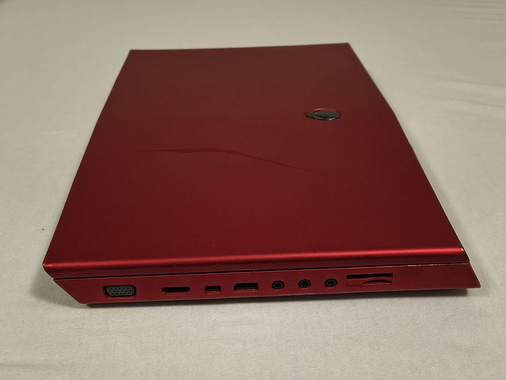 Alienware M14X R2 mit 16GB / 2 SSD Festplatten , Accu NEU (Gebraucht ...