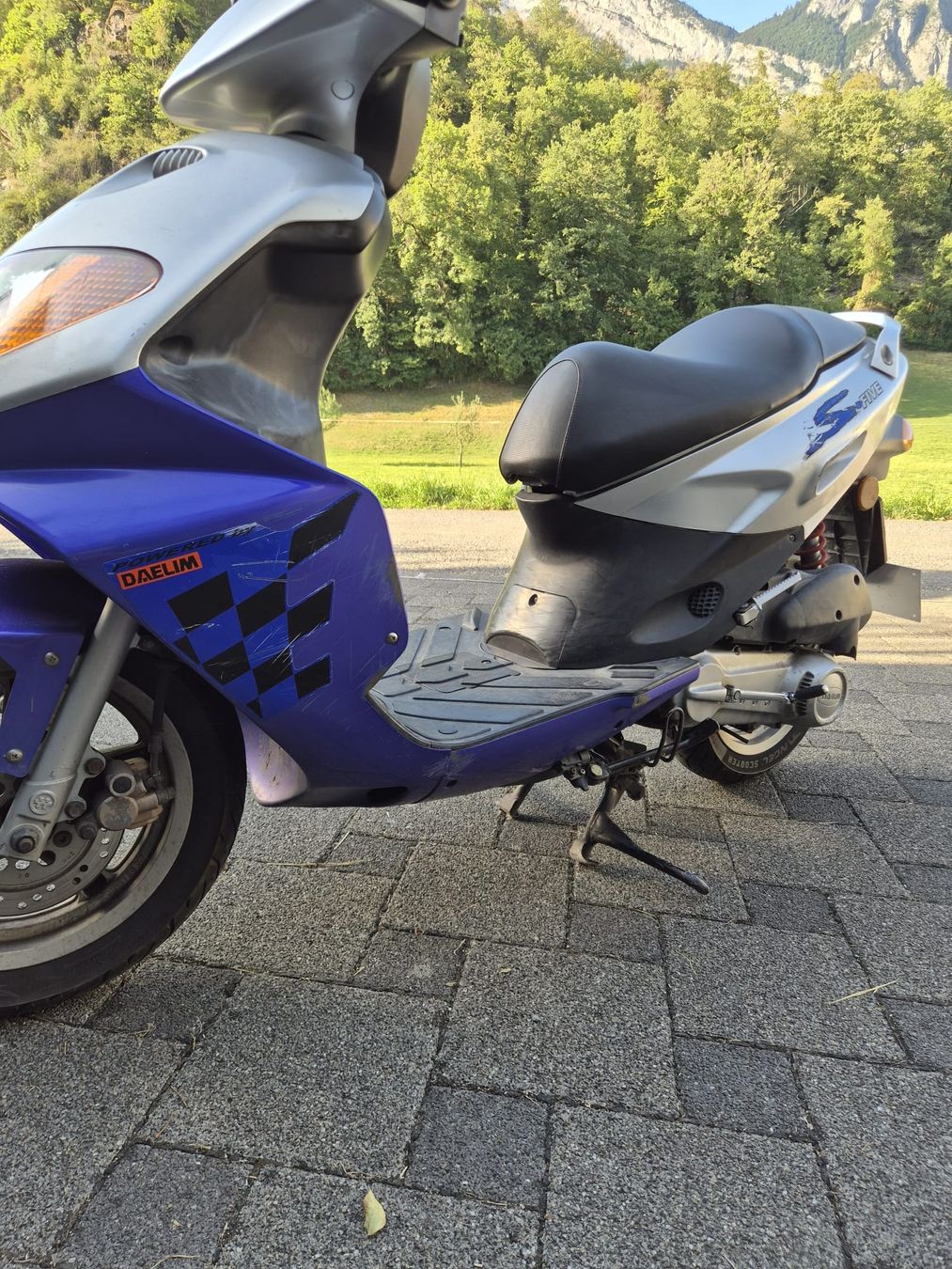 Daelim Autres: Roller 50ccm – D'occasion à Mels par Mikebu 4