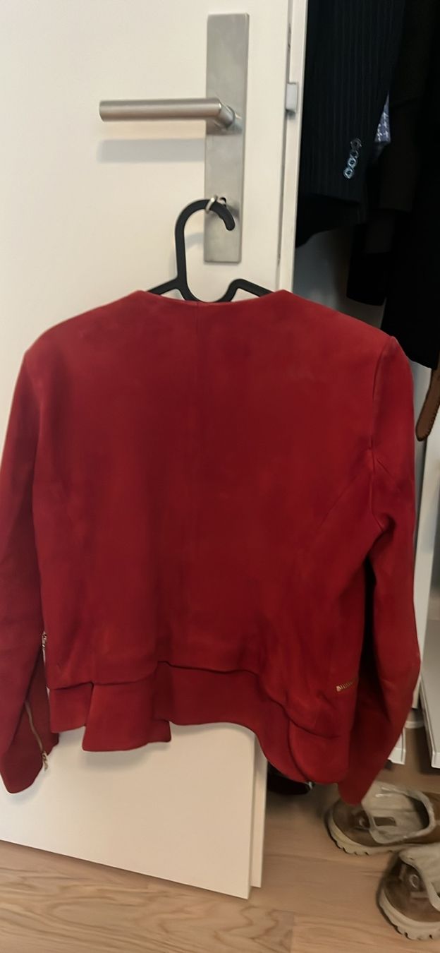 Sandro Giacche: Red Sandro Paris Leather Jacket Gr.36 – Usato da Zürich venduto da AlineCr 4