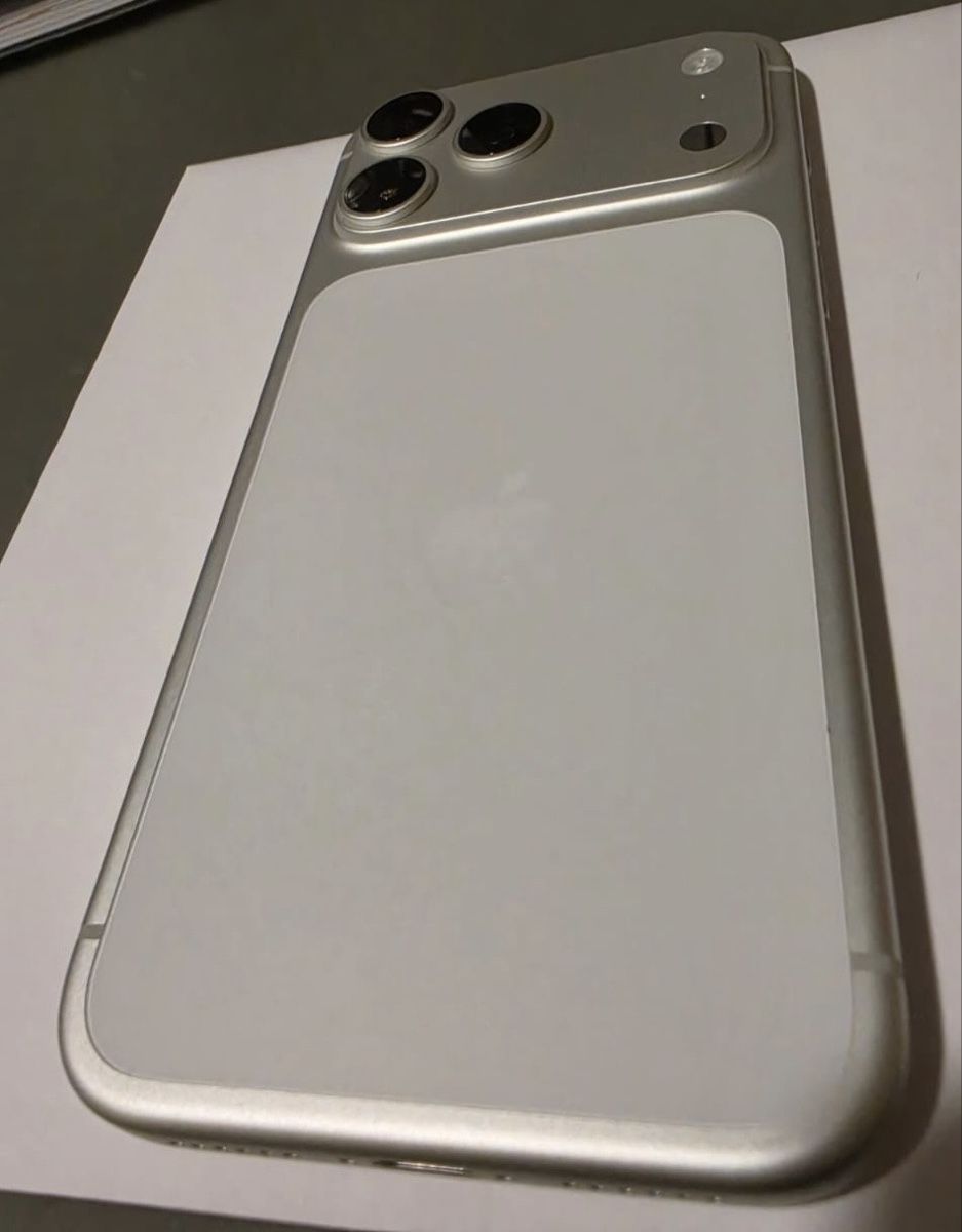 Apple Handys / Smartphones: Iphone 17 Pro Max – Neu (gemäss Beschreibung) aus Henggart von nat_dk6q