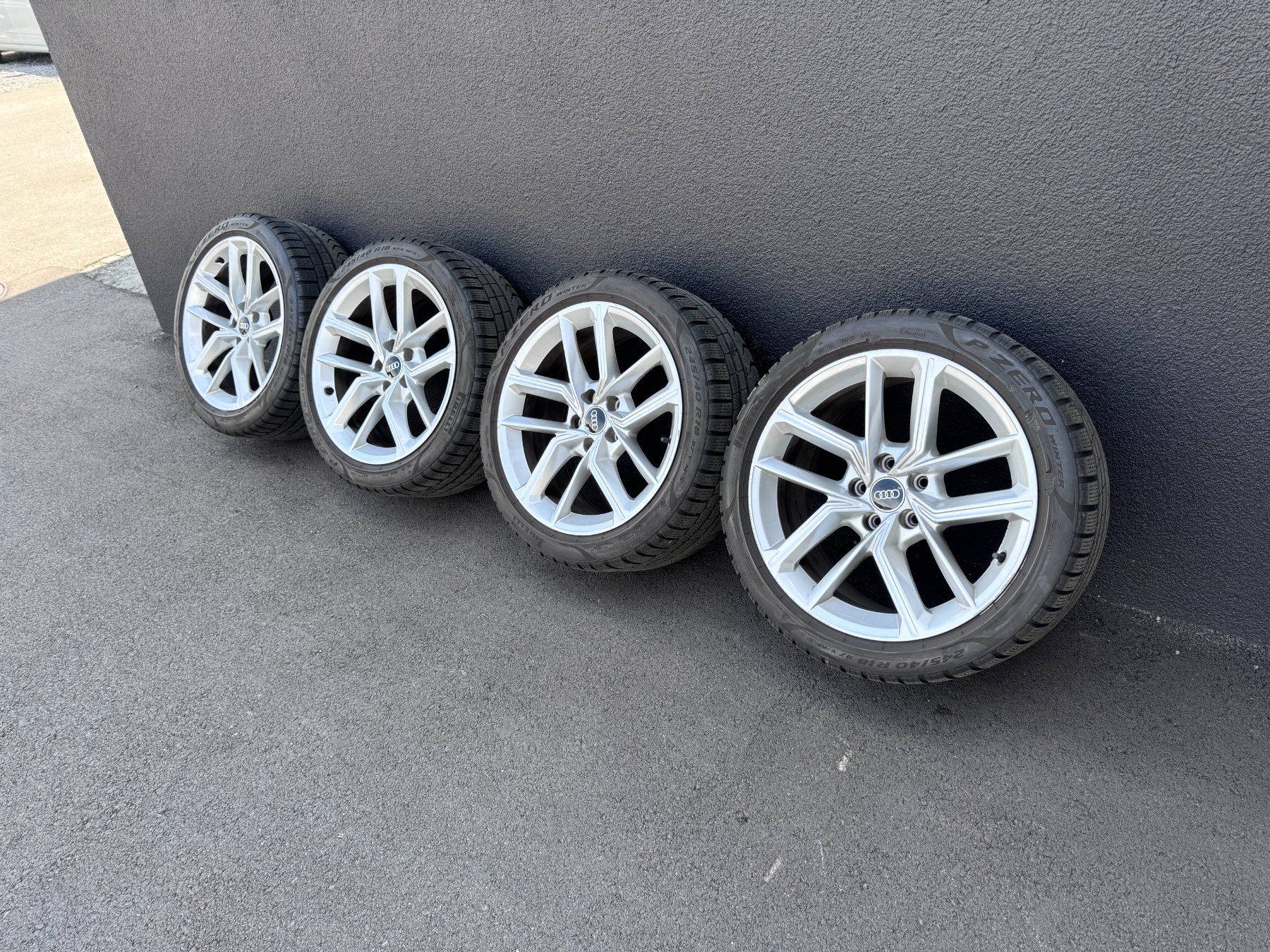 Audi Pneumatici & Ruote complete: 4 X 18 Zoll Audi A5 Winterräder – Usato da Altstätten venduto da TM-Auto