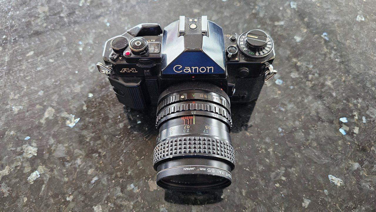 Canon Fotocamera: Canon A1 Analog Kamera – Usato da Dietikon venduto da Jion11 2