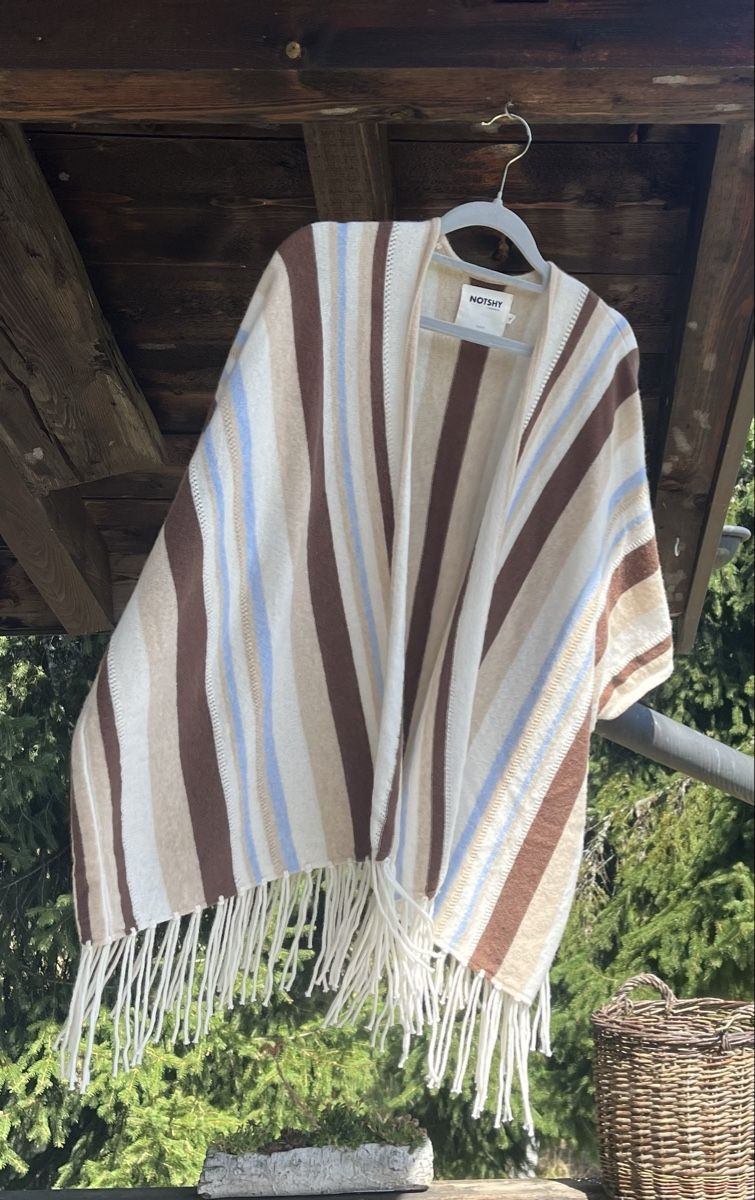 Autres vêtements femmes: Poncho Notshy cachemire – Neuf (Voir description) à Ovronnaz par fra_n8h8 3