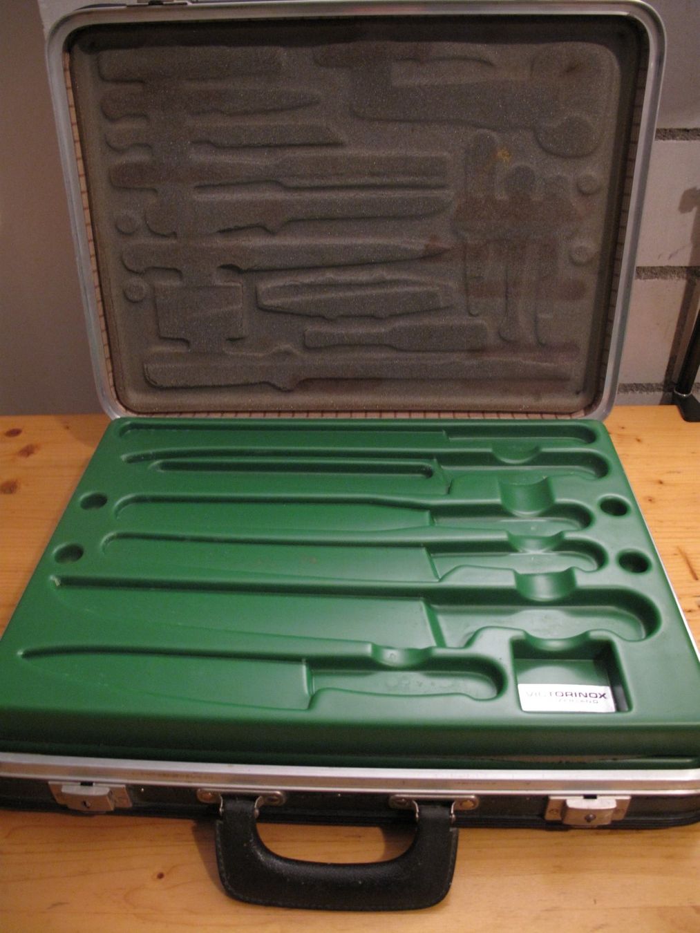 Victorinox Valigie: Messerkoffer Victorinox 3 Teile leer – Usato da Wil SG venduto da fva01 2